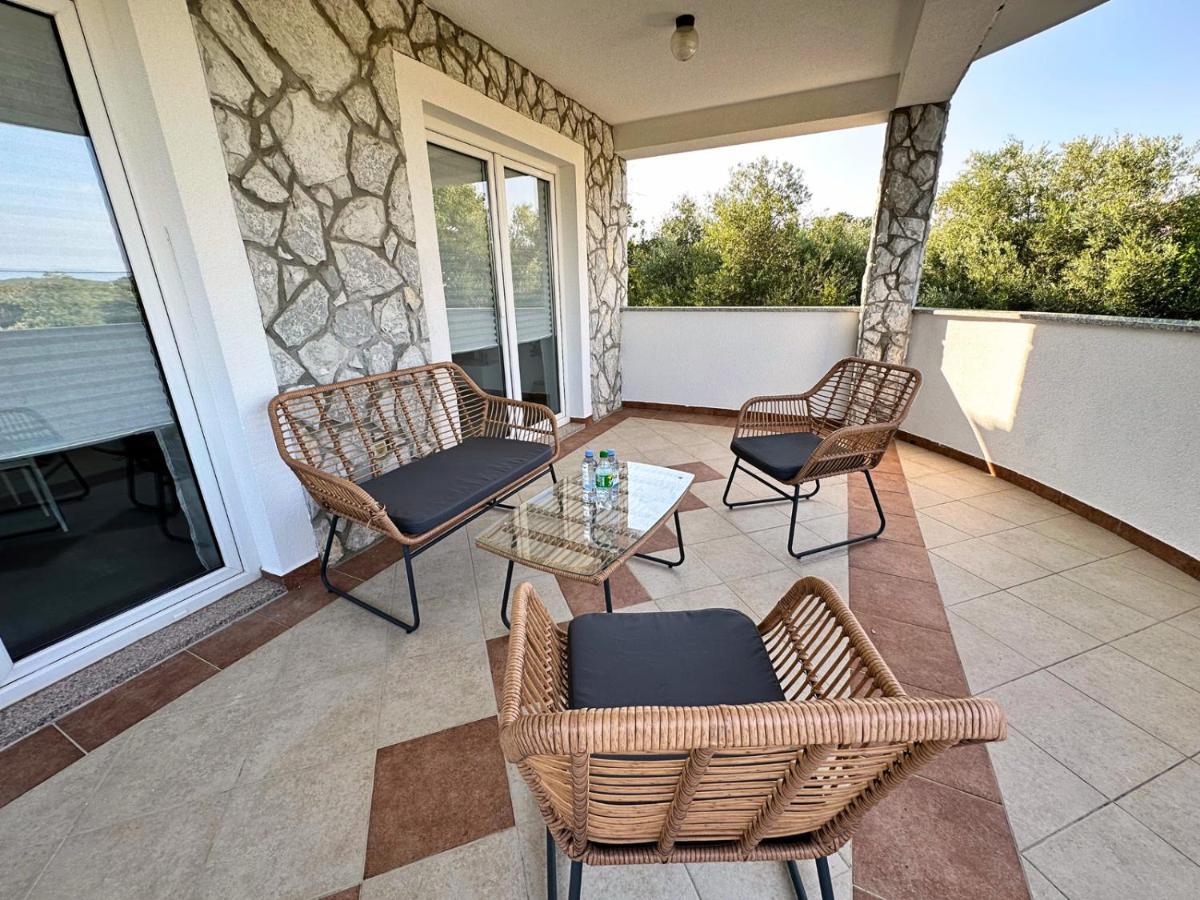 Apartmani Adriana Lakmartin Bagian luar foto